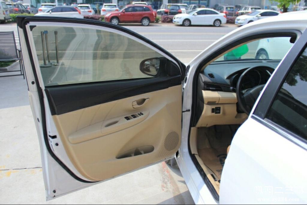 Mobile160415800178ECAR.jpg