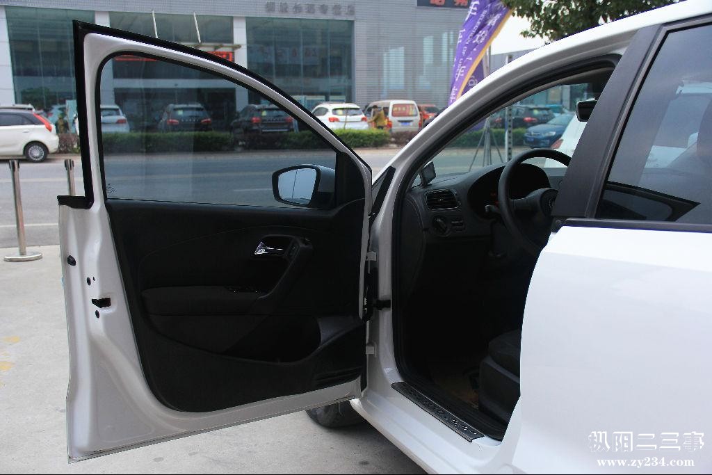 Mobile160410593641ECAR.jpg