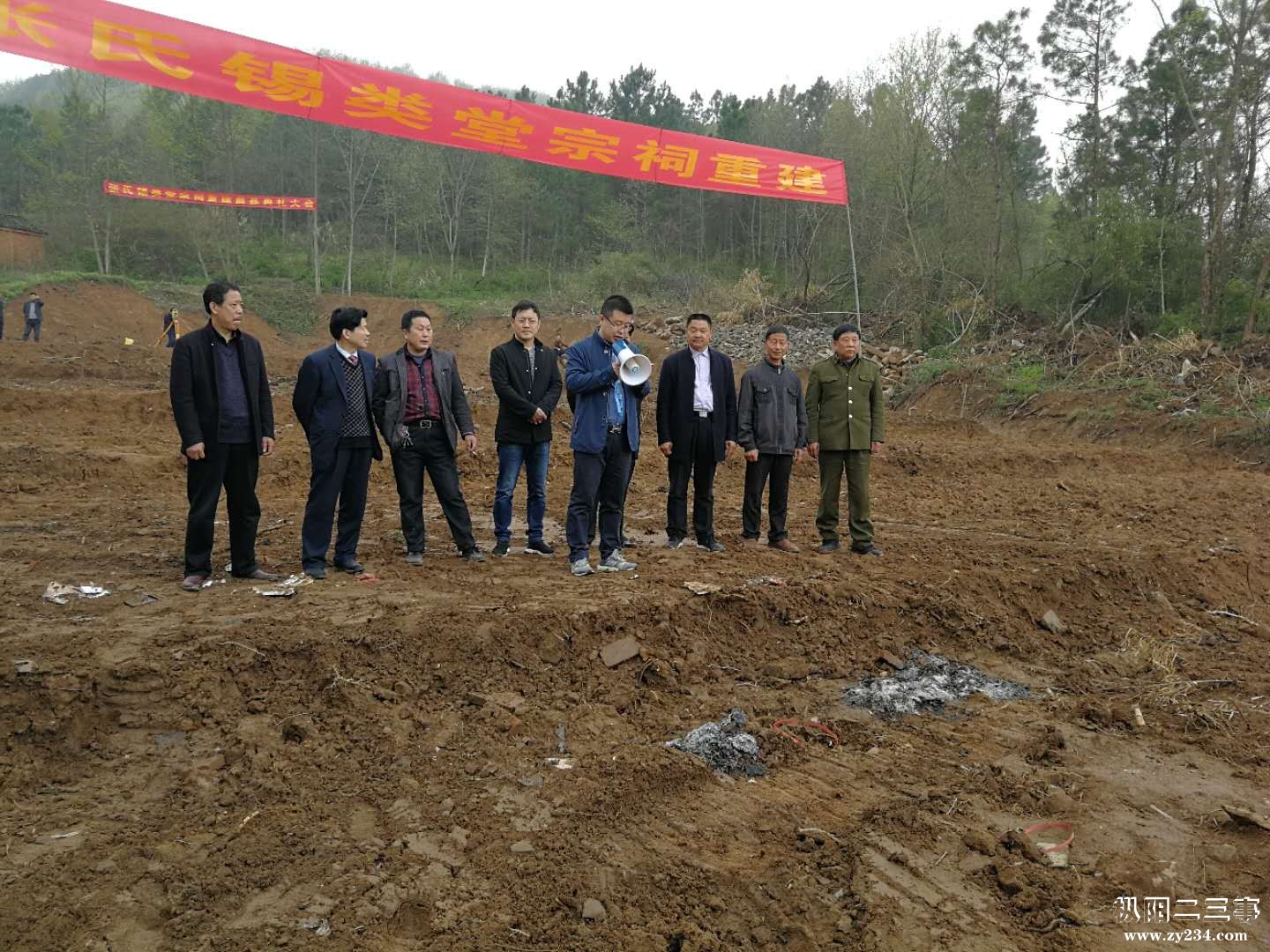 图片0.jpg