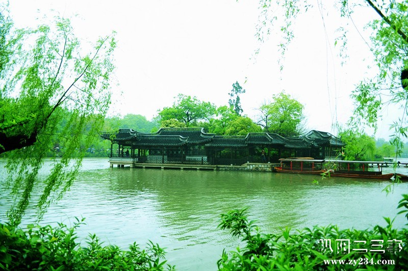 湖边春色.jpg