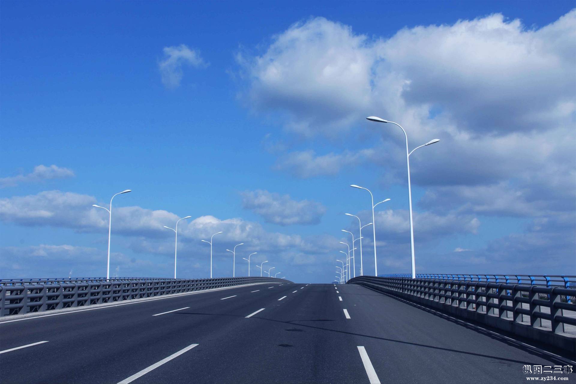 公路8.jpg