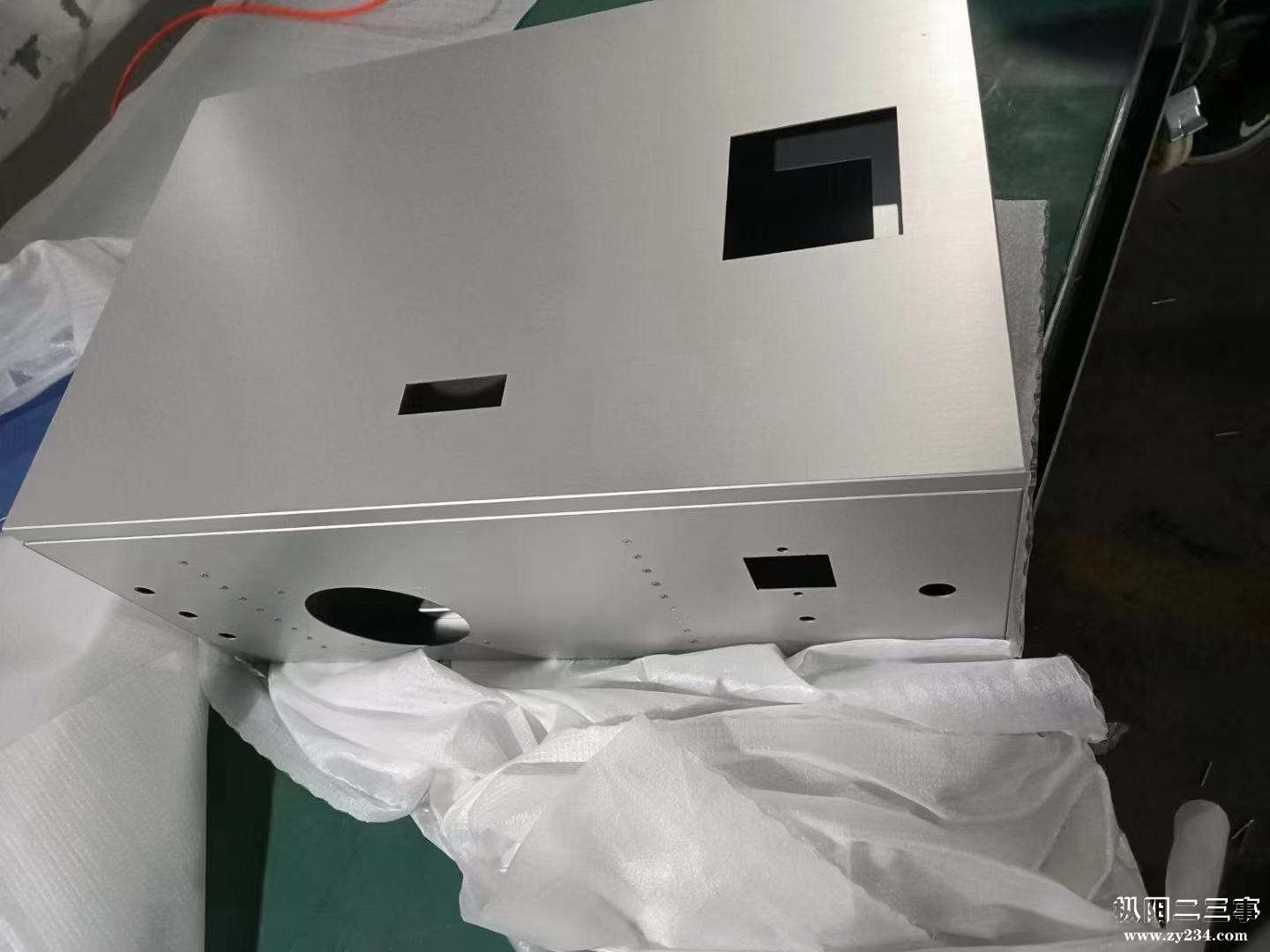 仪器仪表箱体.jpg