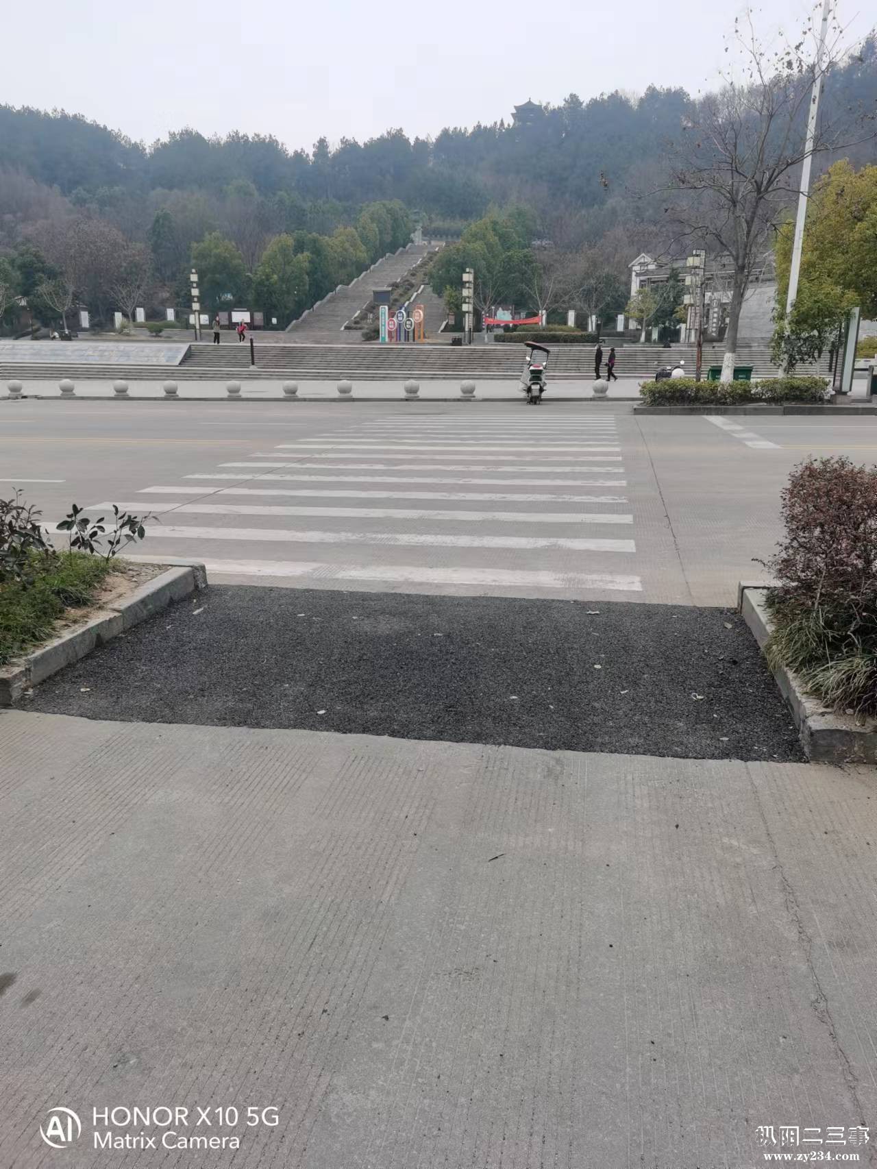 旗山公园对面.jpg