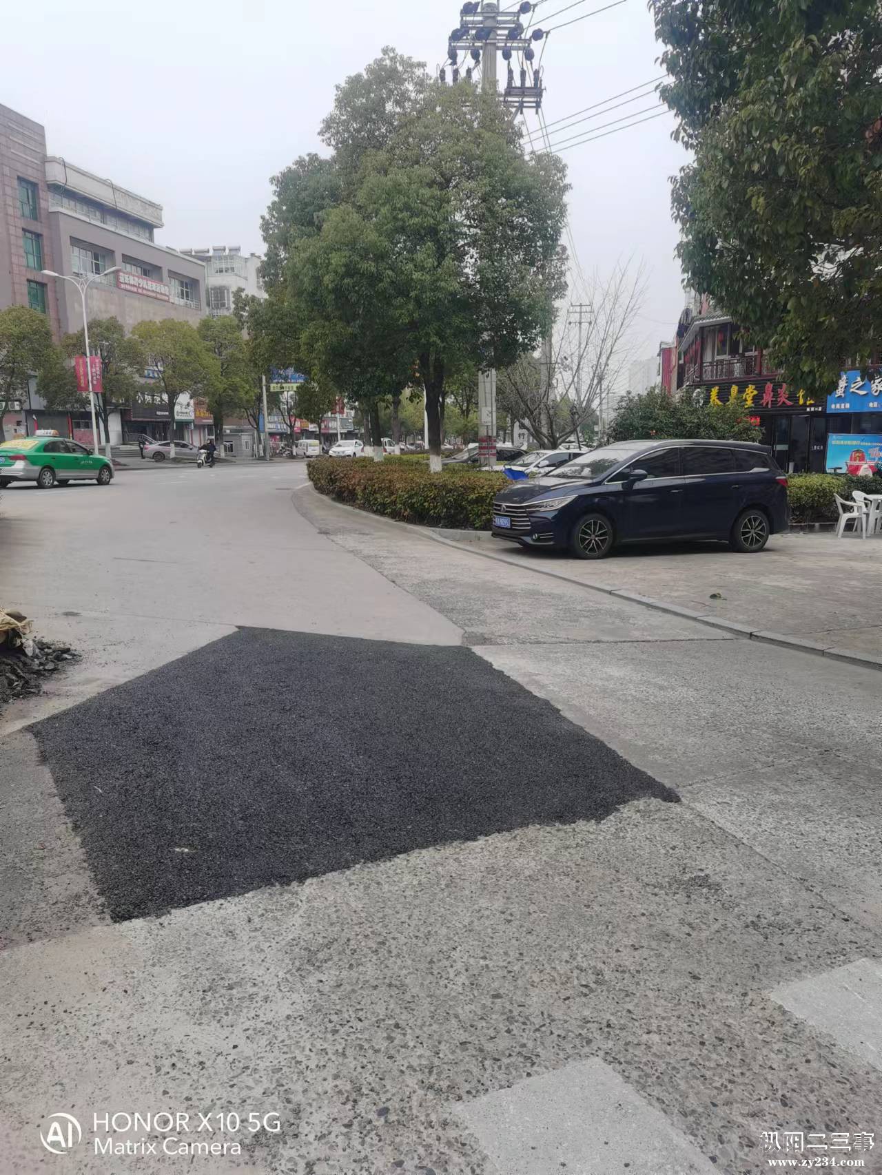 银塘路与旗山路交叉口.jpg