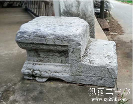 上马石.png