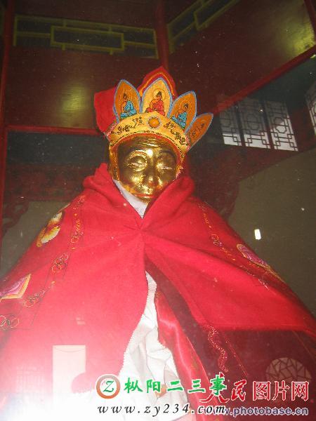 装了金身的了真大师