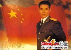 李连杰——留在我们心里的还是这个《中南海保镖》里的经典造型