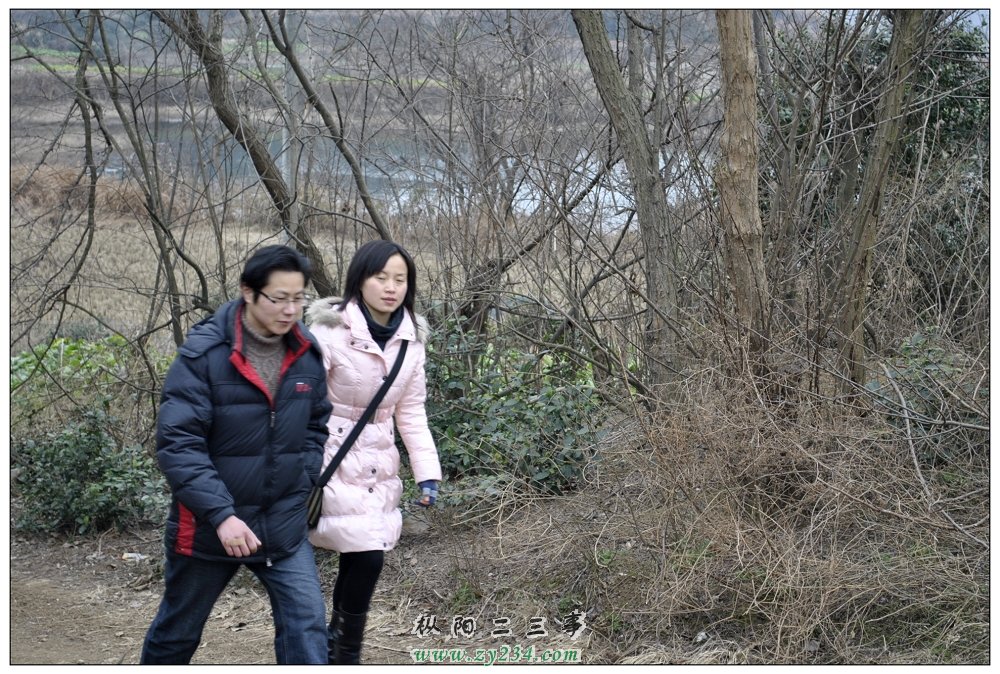 去张先平家的路上：