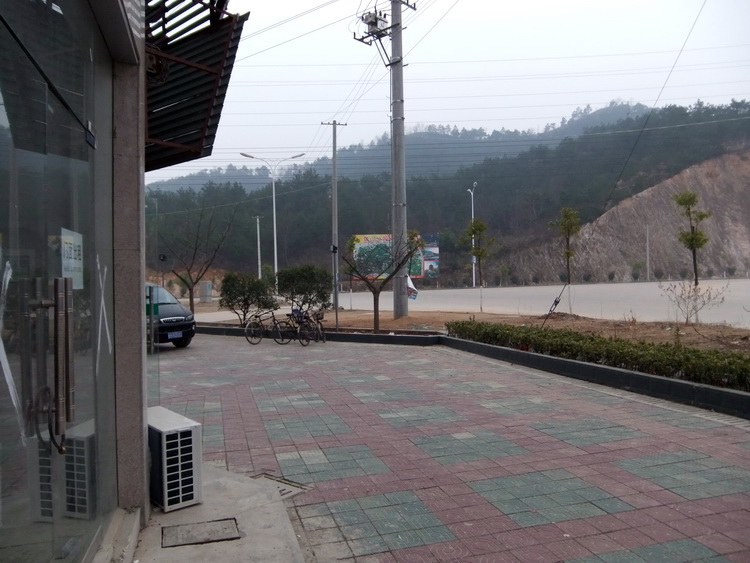 03.jpg