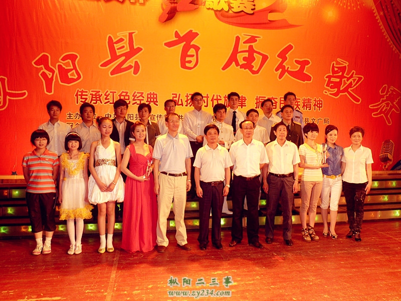 合影2.jpg