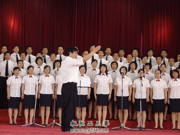 浮山镇代表团：