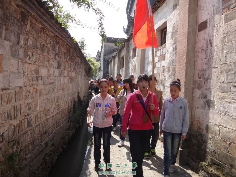 请输入描述