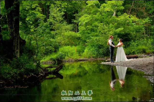 706C530D32E2.jpg