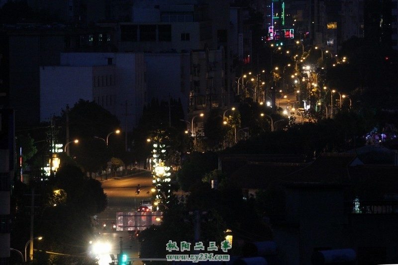 华灯初上.jpg
