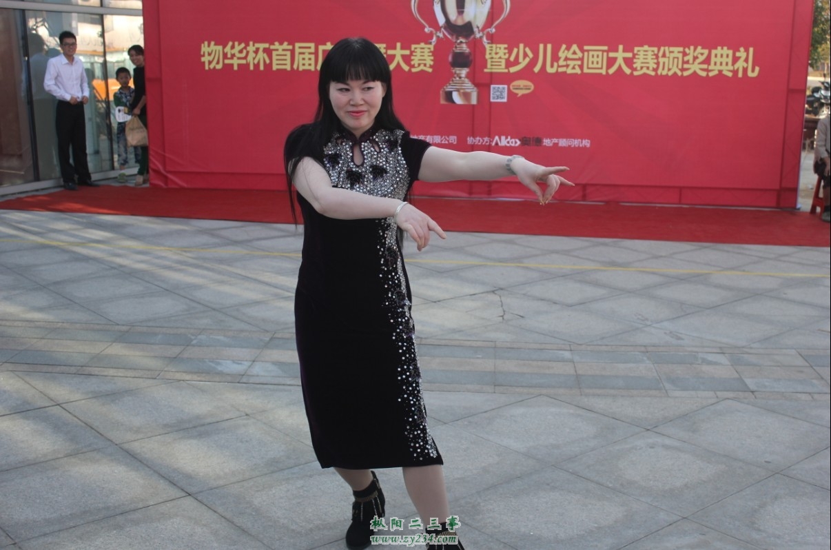 现场观众.jpg