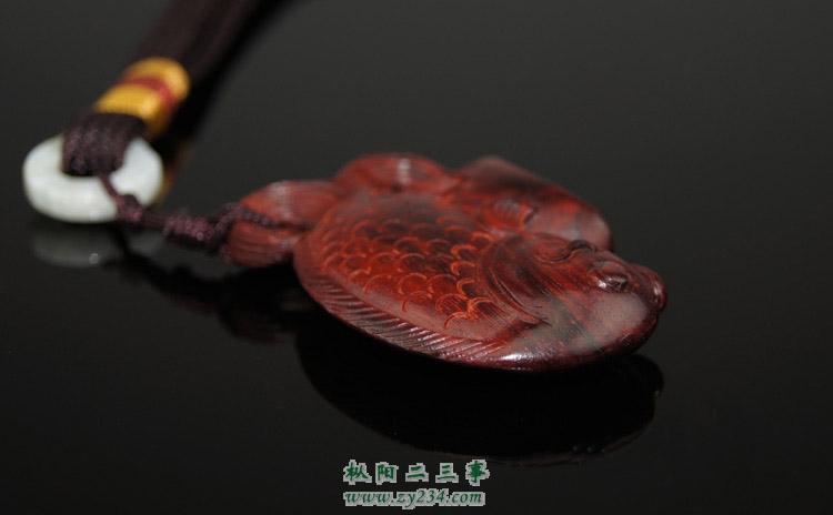 年年有余把件红木雕刻手把件 文玩木雕把玩礼品