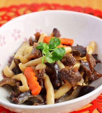 白玉菇烩海参.jpg