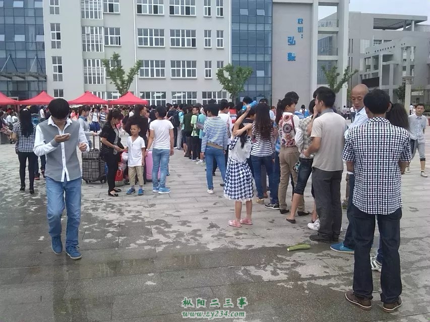 请输入描述