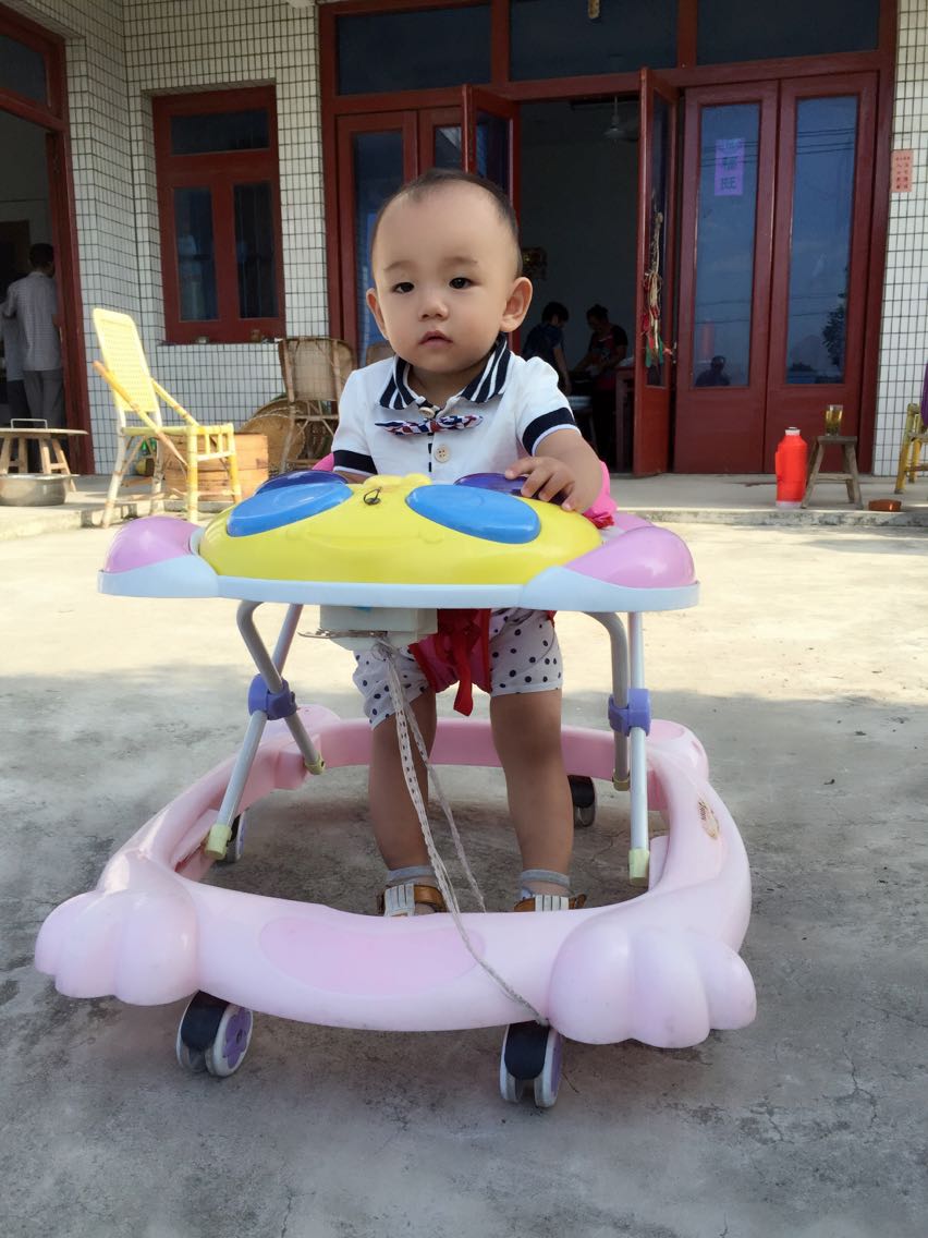 锦涛和张妍照片63cd9fd26dc14980.jpg